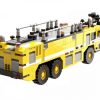 Amerykański wóz strażacki na lotnisko z klocków kompatybilnych z LEGO