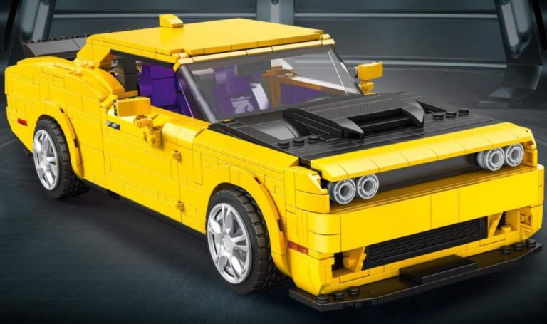 Żółty Hellcat model 1:12 z klocków Reobrix – kompatybilne z LEGO